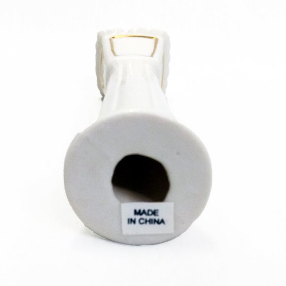 Vintage World Bazaars-Crown Accents 5 Piece Caroler Porcelain Set with Box - Picture 13 of 15